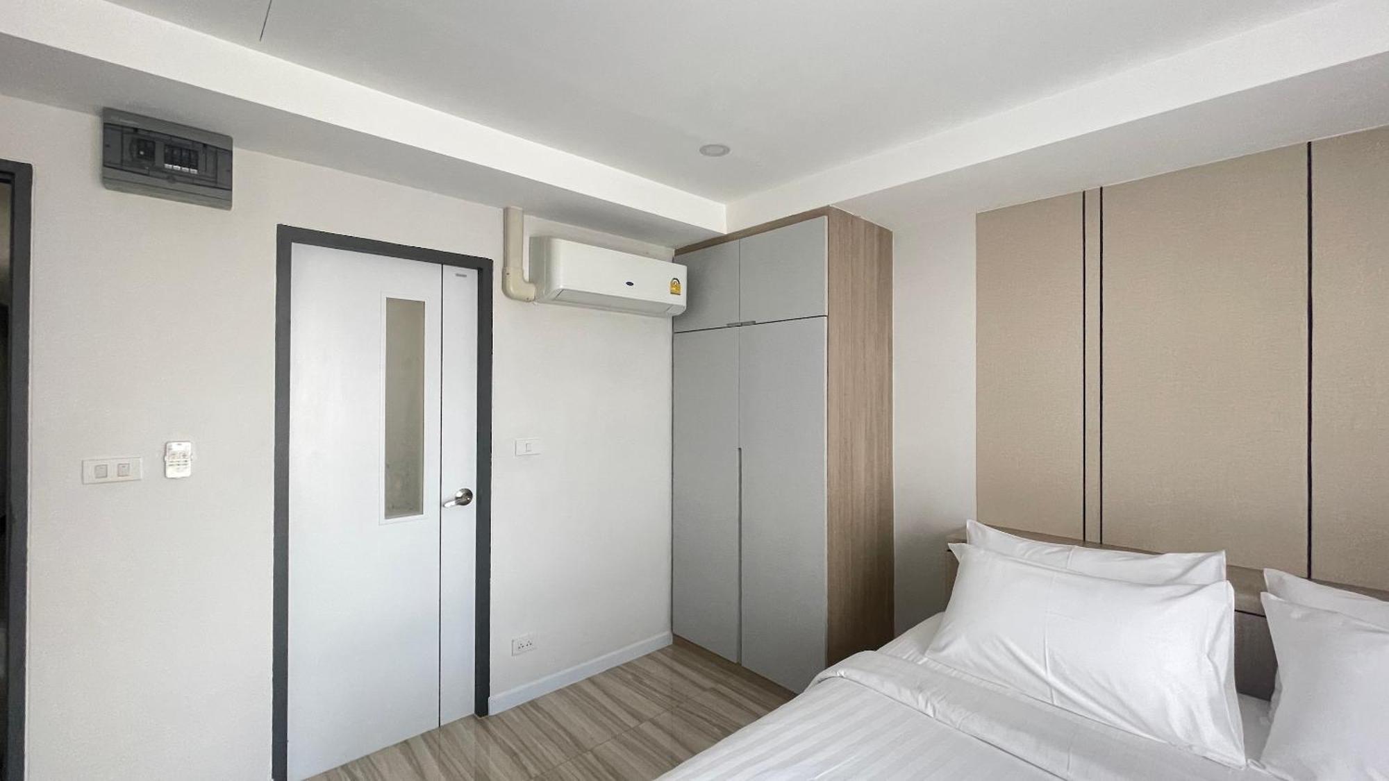 The Riski Hotel At Bangphlat Station Sha กรุงเทพมหานคร ห้อง รูปภาพ